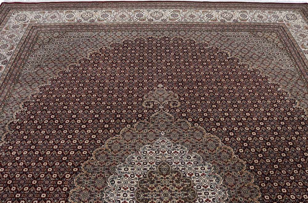 Tabriz keleti szőnyeg