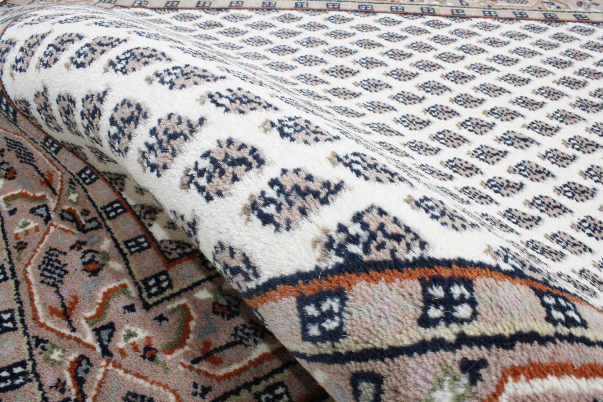 Oriental rug Mir