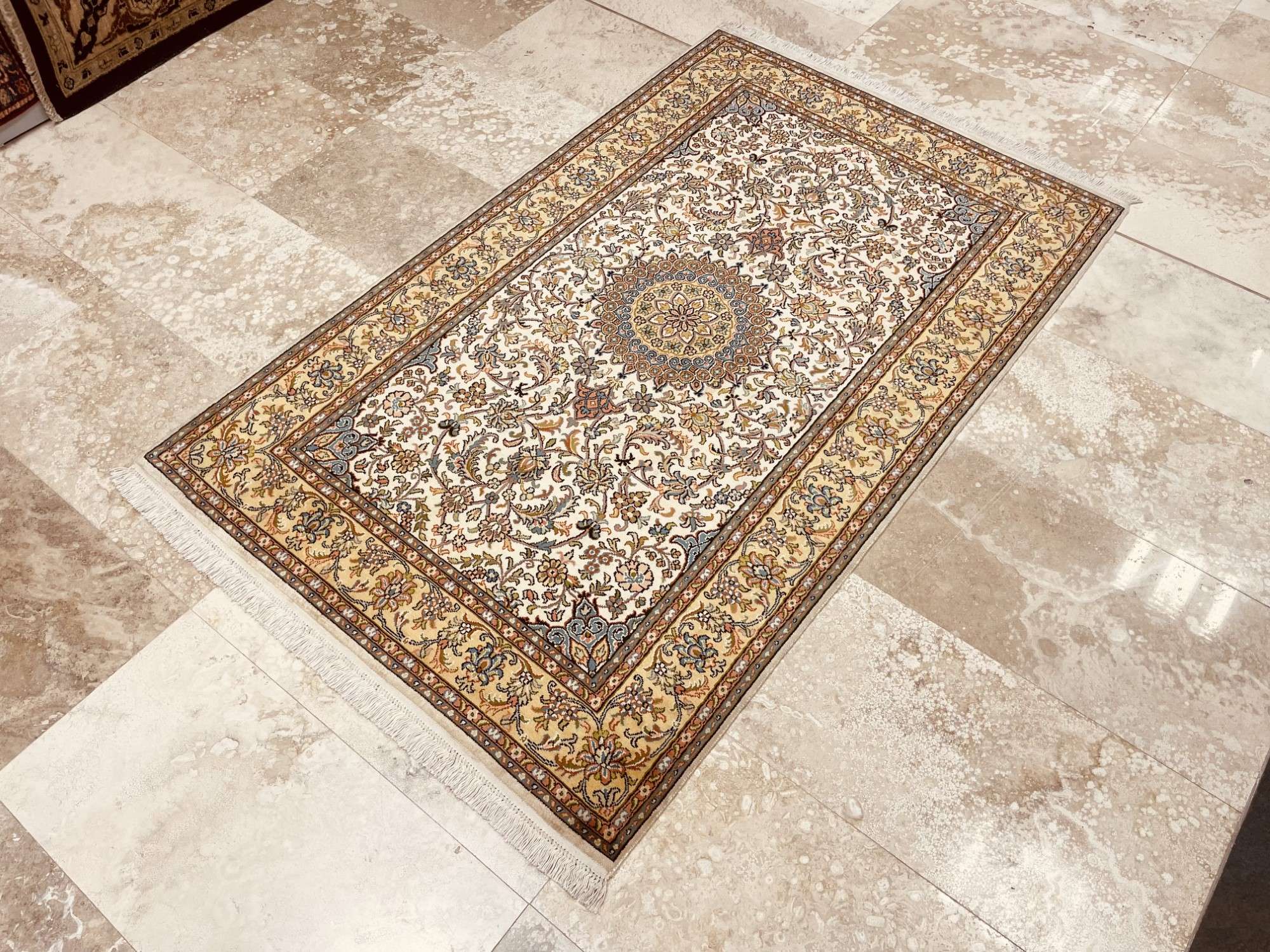 Oriental rug Kashmir Silk Exclusive