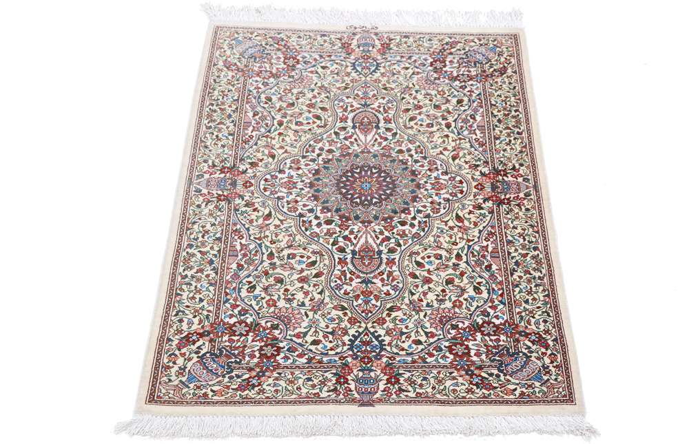Qom perzsa szőnyeg