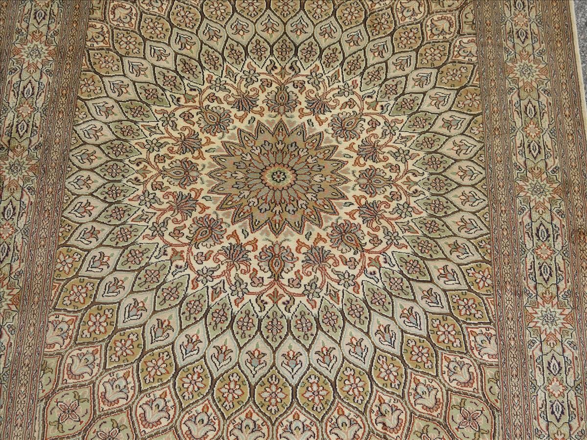 Kashmir selyem exkluzív keleti szőnyeg