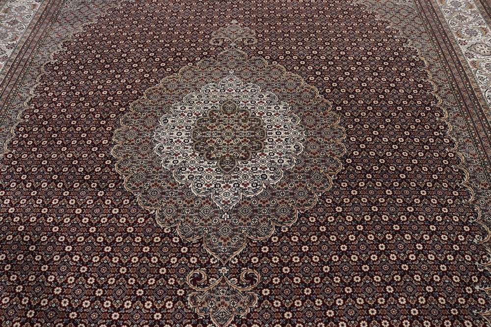 Tabriz keleti szőnyeg