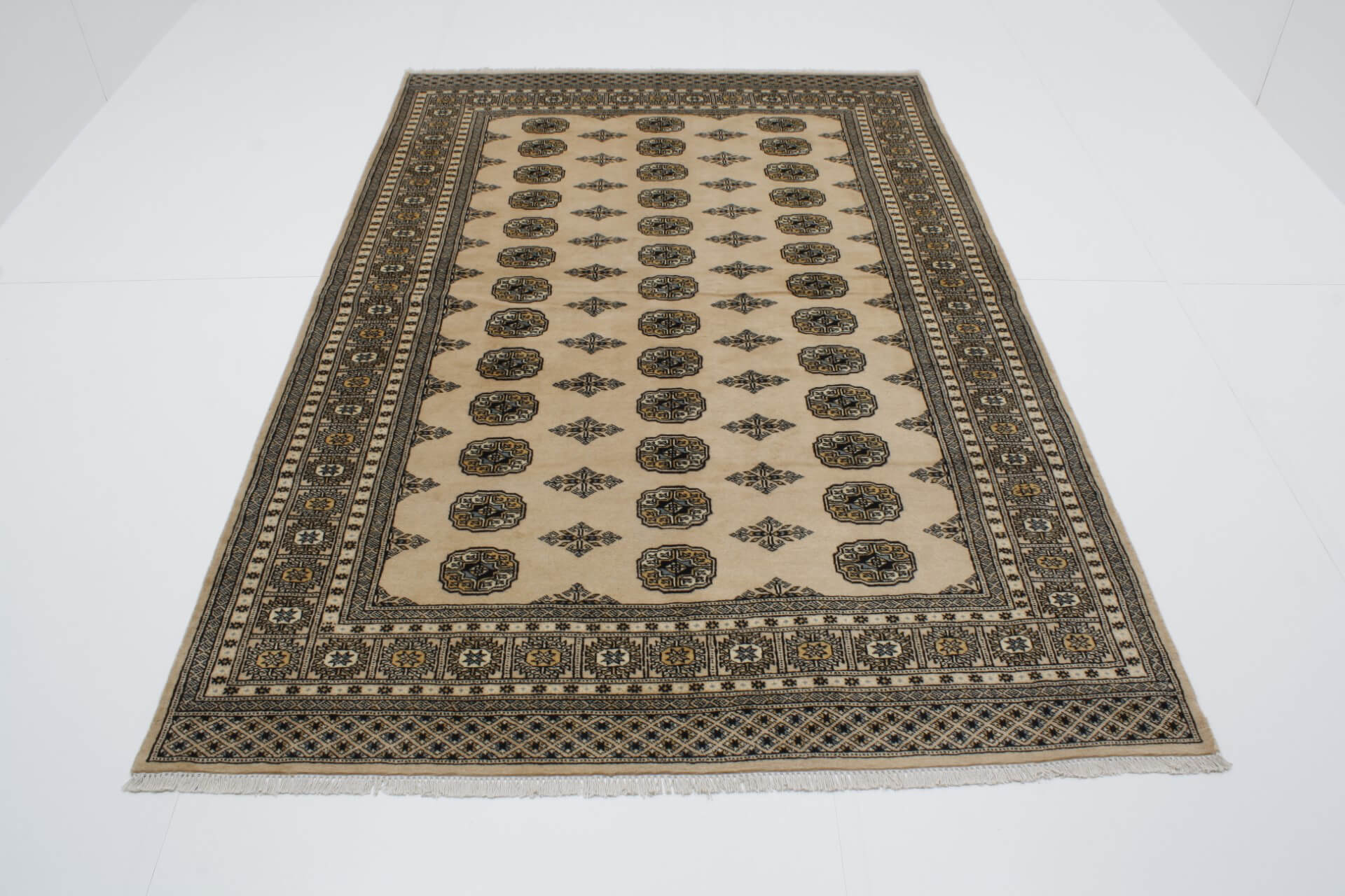 Oriental rug Bukhara Exclusive