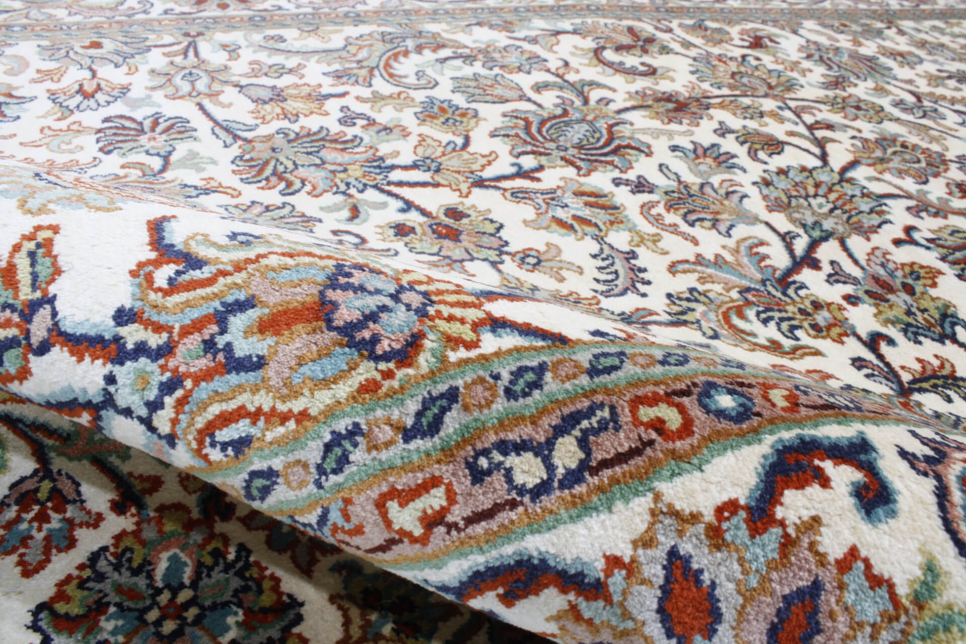 Oriental rug Kashmir Silk Exclusive